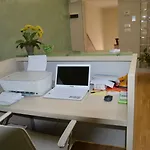 B&B Jolie Center